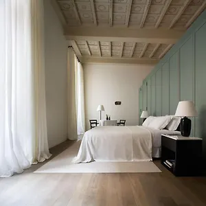 Parisii Bocca Di Leone 88 Bed and breakfast